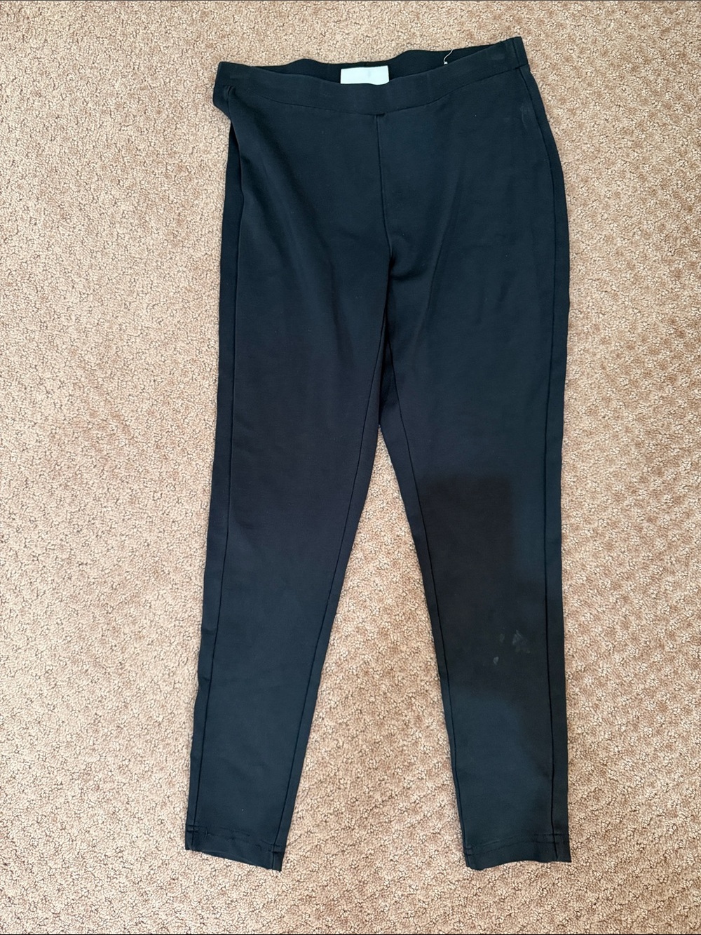 Chico's Black Pull-On Ponte Crop Pants